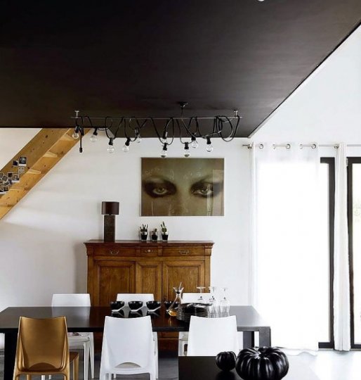 Monochrome & Gold for Timeless Interior Design